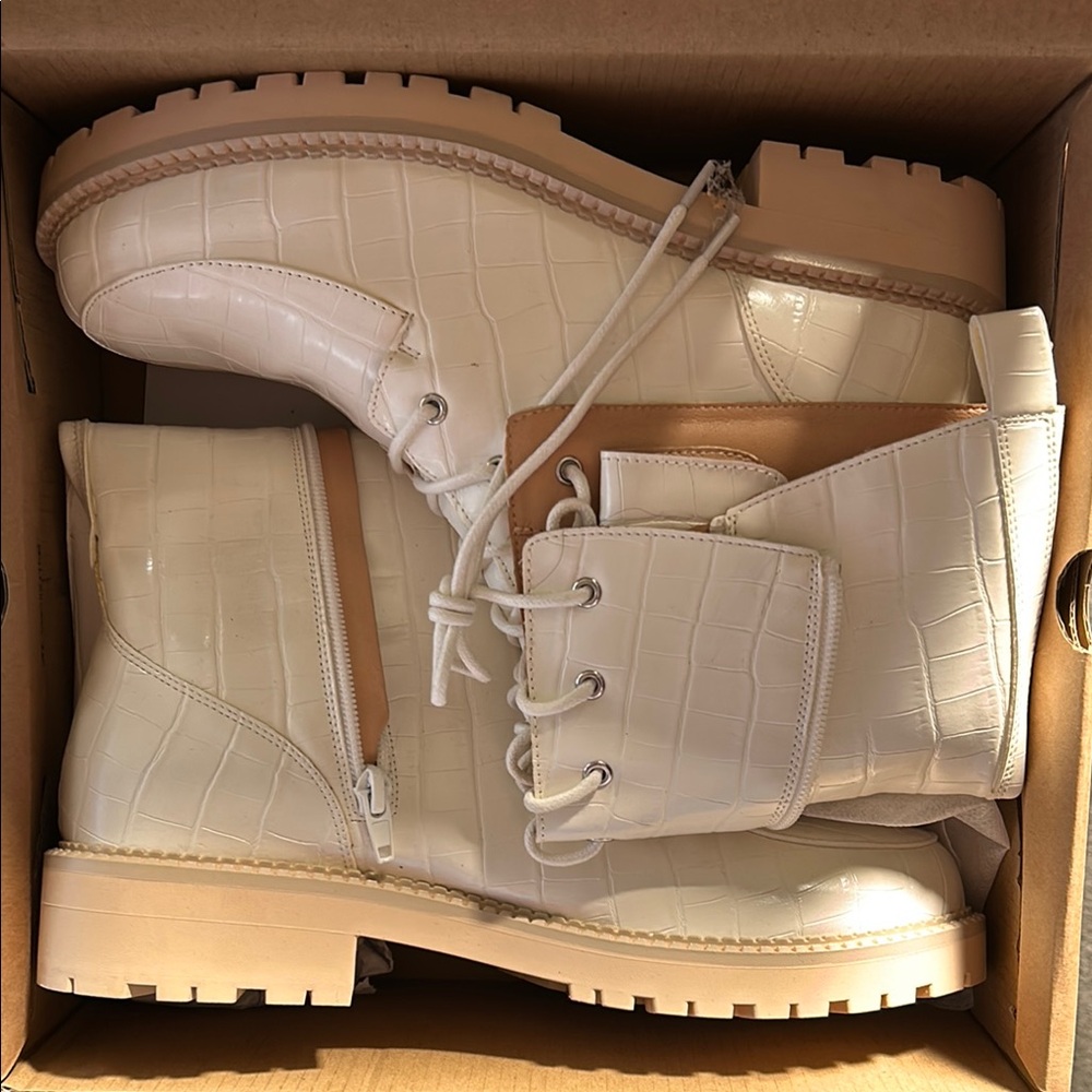 Women's White Croc-Embossed Boots